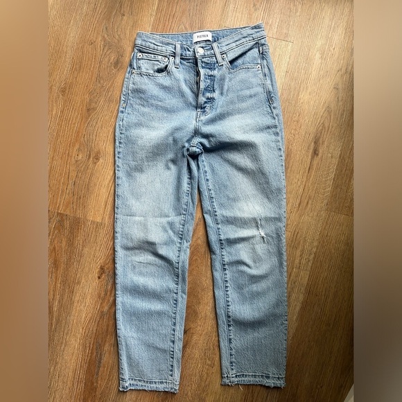 Pistola light wash blue jeans relaxed fit. Button fly. Ankle length. Size 25. - Picture 9 of 9